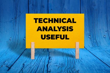 Sözcükleri kavramsal analiz yararlı, Koyu Sarı desen dikdörtgen kartı Clothespin Tahta Döşeme Arkaplanı, İş ve Teknik Analiz Faydalı Tema