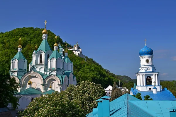 Svyatogorsk Lavra,situated in the Holy Mountains on the bank of the Seversky Donets river. — Stock Photo, Image