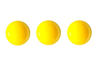 birkaç çiğ sarı yumurta sarısı 