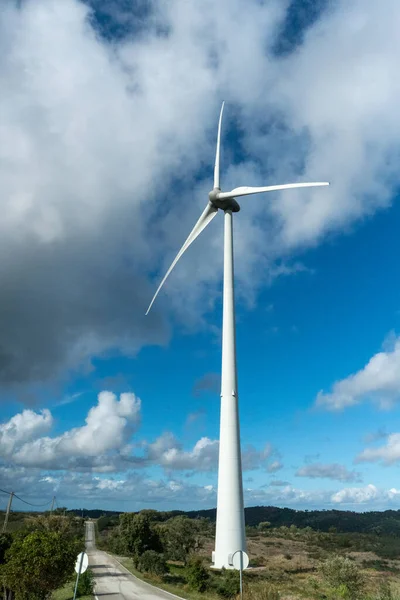 Vista Frontal Turbina Eólica Para Geração Energia Elétrica — Fotografia de Stock