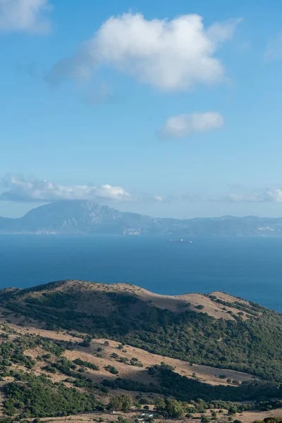 从高山看直布罗陀海峡与非洲大陆的景色 — 图库照片
