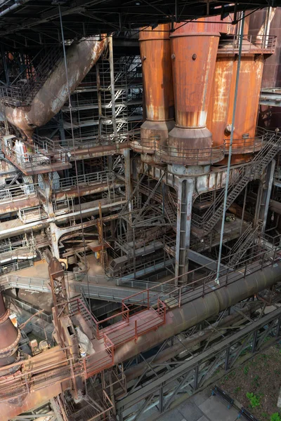前生铁生产厂世界遗产场址的工业设施Voelklingen铁厂 — 图库照片