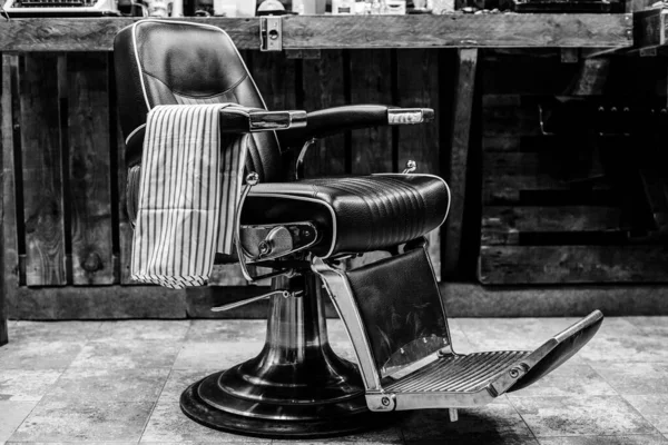 Klasyczne Krzesło Fryzjerskie Biznes Fryzjerski Krzesło Fryzjerskie Nowoczesny Fryzjer Salon — Zdjęcie stockowe