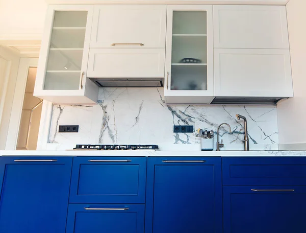 Cocina Moderna Diseño Interior Limpio Muebles Lujo Azul Blanco Cocina — Foto de Stock