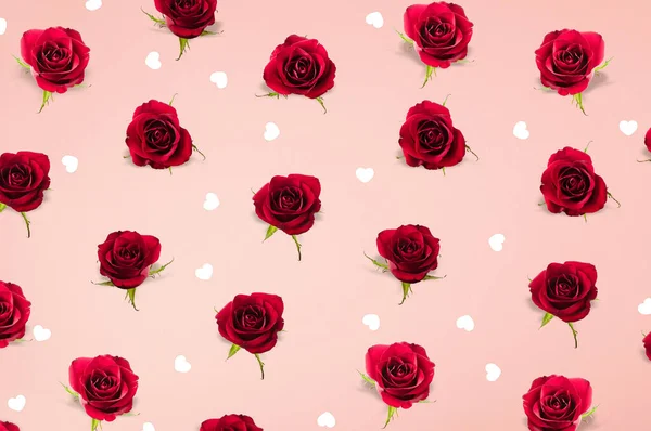 玫瑰和心形纸制花纹 有复制空间 情人节快乐 母亲节 花朵背景 顶视图 — 图库照片
