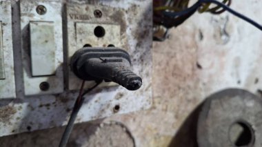 Elektrik santralindeki elektrikli araba fişi. yüksek kaliteli fotoğraf