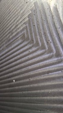 Çizik ve çatlaklarla metal doku