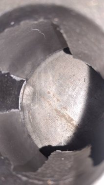 Metal bir plakaya yakın çekim