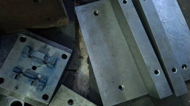 Endüstriyel Nesneler Çiğ Demir Makineler Plastik Parçalar Küf Öldür