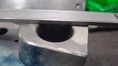 Metal bir motoru kapat