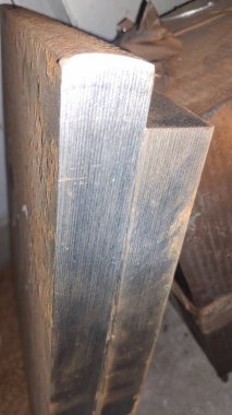 Bir atölyede tahta döşeme