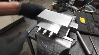 Endüstriyel Nesneler Çiğ Demir Makineler Plastik Parçalar Küf Öldür