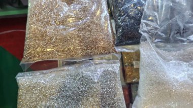 Endüstriyel Nesneler Çiğ Demir Makineler Plastik Parçalar Küf Öldür