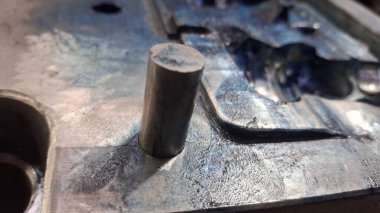 Bir araba motorunu kapat