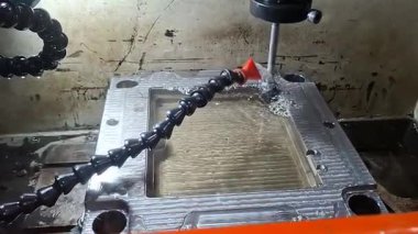 Çelik saplı metal makine