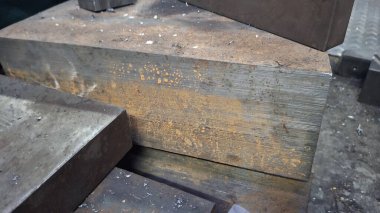 Parktaki eski ahşap bank.