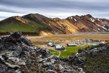 Landmannalaugar dağın kamp