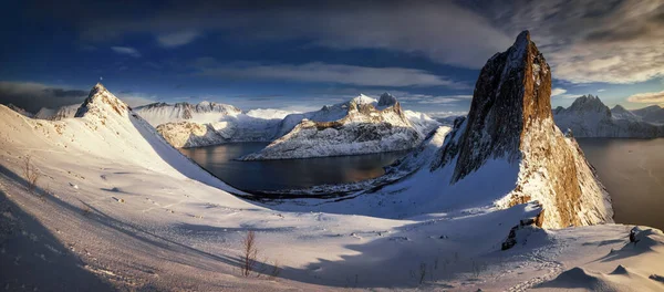 Panoráma Segla Csúcs Fjordgard Téli Naplementében Senja Norvégia — Stock Fotó