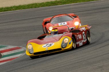 Mugello Tarihi Klasiği 25 Nisan 2014 - ALFA ROMEO T33 / 3 - 1969 Gianluca RATTAZI / Nanni GALLI tarafından Mugello Pisti, İtalya.
