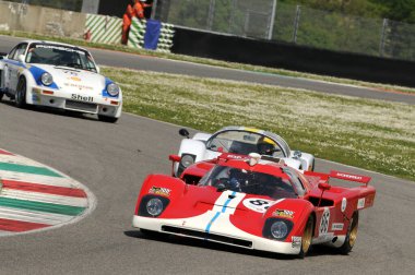 Mugello Tarihi Klasik 25 Nisan 2014 - FERRARI 512 M - 1971 Steven READ ve David FRANKLIN tarafından Mugello Pisti, İtalya 'da yapılan tatbikat sırasında kullanıldı.