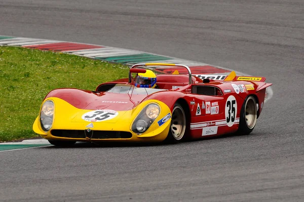 Mugello Historic Classic Dubna 2014 Alfa Romeo T33 1969 Řídil — Stock fotografie