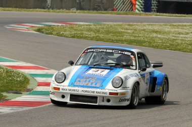 Mugello Tarihi Klasiği - 25 Nisan 2014 - PORSCHE 911 RSR - 1976 Laurent LALMAND tarafından Mugello Pisti, İtalya.