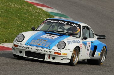 Mugello Tarihi Klasiği - 25 Nisan 2014 - PORSCHE 911 RSR - 1976 Laurent LALMAND tarafından Mugello Pisti, İtalya.