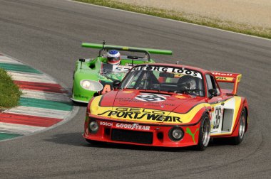 Mugello Tarihi Klasiği 25 Nisan 2014 - PORSCHE 935 - 1978 Stephan MEYERS ve Marc de SIEBENTHAL tarafından İtalya 'nın Mugello Pisti' nde yapılan alıştırmalar sırasında kullanıldı.