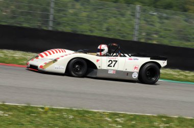 Mugello Tarihi Klasiği 25 Nisan 2014: LOLA T210 FVC 1970 Neil PRIMROSEScott FITZGERALD tarafından sürülen, Mugello Pisti, İtalya.