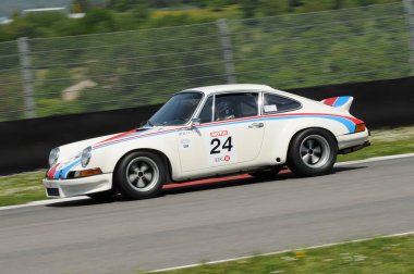 Mugello Tarihi Klasik: 25 Nisan 2014: PORSCHE 911 RSR 1973 Jean-Phillippe GRAND tarafından Mugello Pisti, İtalya.