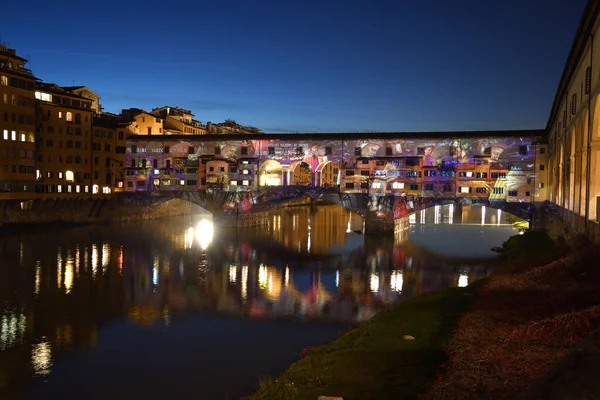 Florence Décembre 2020 Célèbre Vieux Pont Sur Fleuve Arno Illuminé — Photo