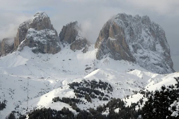 Piękny Widok Sassolungo Dolomite Group Pobliżu Canazei Południowy Tyrol Włoszech — Zdjęcie stockowe