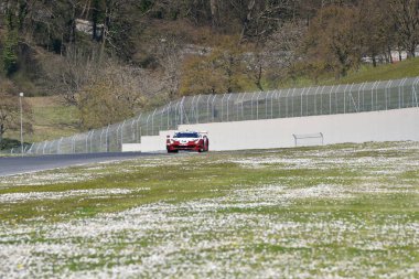Scarperia, 25 Mart 2021: Kessel Yarış Takımı 'ndan Ferrari 488 GT3 Cutrera-Talarico-Frezza tarafından İtalya Mugello Pisti' nde 12: 00 Hankook Yarışı sırasında kullanıldı.