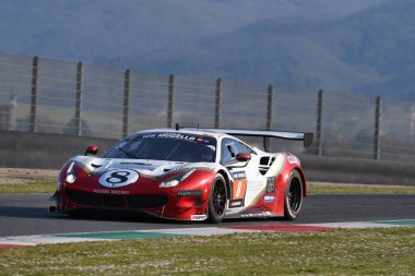 Scarperia, 25 Mart 2021: Kessel Yarış Takımı 'ndan Ferrari 488 GT3 Cutrera-Talarico-Frezza tarafından İtalya Mugello Pisti' nde 12: 00 Hankook Yarışı sırasında kullanıldı.