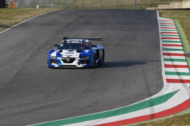 Scarperia, 25 Mart 2021: Equipe Verschuur takımından Renault RS01 Kolen-Van Loon-Verschuur tarafından İtalya 'daki Mugello Pisti' nde yapılan 12..