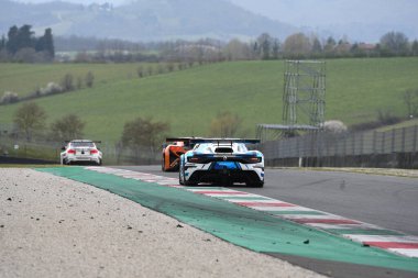 Scarperia, 25 Mart 2021: Equipe Verschuur takımından Renault RS01 Kolen-Van Loon-Verschuur tarafından İtalya 'daki Mugello Pisti' nde yapılan 12..