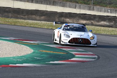 Scarperia, 25 Mart 2021: Zakspeed Takımı 'ndan Mercedes-AMG GT3 Kireev-Stolyarov-Shaytar tarafından İtalya' daki Mugello Pisti 'nde yapılan 12..