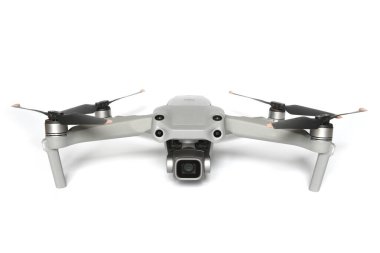 İHA beyaz arkaplanda izole edildi