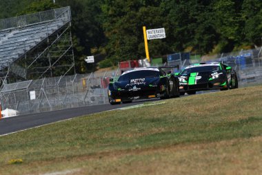 Mugello Pisti, İtalya - 15 Temmuz 2017: Ferrari 458 GT3 Kolay Yarış Takımı LA MAZZA Francesco - MAGLI Marco, Campionato Italiano GT Mugello Pisti.