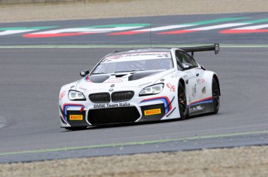 Mugello Pisti - 17 Temmuz 2016: BMW M6 GT3 - BMW Italia Team 'den Süper GT3 Sınıfı, A Cerqui ve S. Comandini, Campionato Italiano GT Mugello Circuit, İtalya.