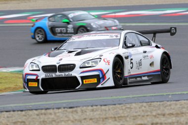 Mugello Pisti - 17 Temmuz 2016: BMW M6 GT3 - BMW Italia Team 'den Süper GT3 Sınıfı, A Cerqui ve S. Comandini, Campionato Italiano GT Mugello Circuit, İtalya.