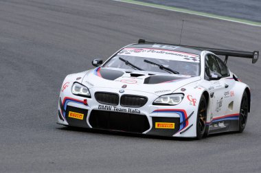 Mugello Pisti - 17 Temmuz 2016: BMW M6 GT3 - BMW Italia Team 'den Süper GT3 Sınıfı, A Cerqui ve S. Comandini, Campionato Italiano GT Mugello Circuit, İtalya.
