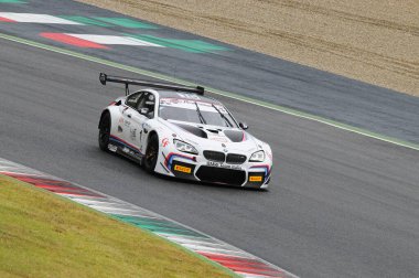 Mugello Pisti - 17 Temmuz 2016: BMW M6 GT3 - BMW Italia Team 'den Süper GT3 Sınıfı, A Cerqui ve S. Comandini, Campionato Italiano GT Mugello Circuit, İtalya.