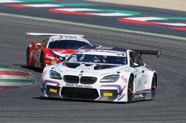 Mugello Pisti - 17 Temmuz 2016: BMW M6 GT3 - BMW Italia Team 'den Süper GT3 Sınıfı, A Cerqui ve S. Comandini, Campionato Italiano GT Mugello Circuit, İtalya.