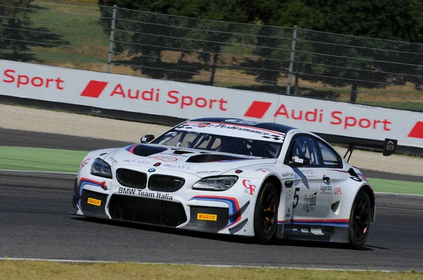 Mugello Pisti - 17 Temmuz 2016: BMW M6 GT3 - BMW Italia Team 'den Süper GT3 Sınıfı, A Cerqui ve S. Comandini, Campionato Italiano GT Mugello Circuit, İtalya.
