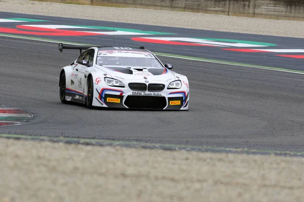 Mugello Pisti - 17 Temmuz 2016: BMW M6 GT3 - BMW Italia Team 'den Süper GT3 Sınıfı, A Cerqui ve S. Comandini, Campionato Italiano GT Mugello Circuit, İtalya.