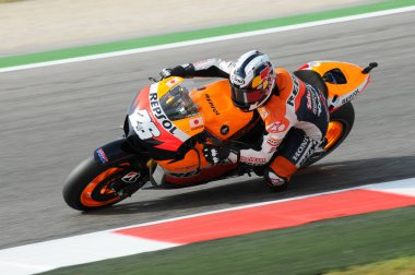 MISANO - İtalya, 2 Eylül 2011: İspanyol Honda pilotu Daniel Pedrosa 2011 San Marino GP 'de görev yapıyor. İtalya