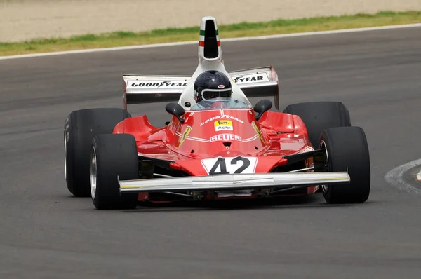 Junho 2012 Corrida Desconhecida Com Histórico 1975 Ferrari Car Modelo — Fotografia de Stock