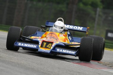Imola, 6 Haziran 2012: İtalya 'da Imola Classic 2012 uygulaması sırasında klasik F1 Car 1979 Shadow DN9 ex Jan Lammers üzerinde bilinmeyen koşu.