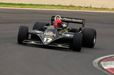 Imola, 6 Haziran 2012: Classic F1 Car 1982, Elio De Angelis - Nigel Mansell, Imola Classic 2012, Imola Circuit, İtalya.